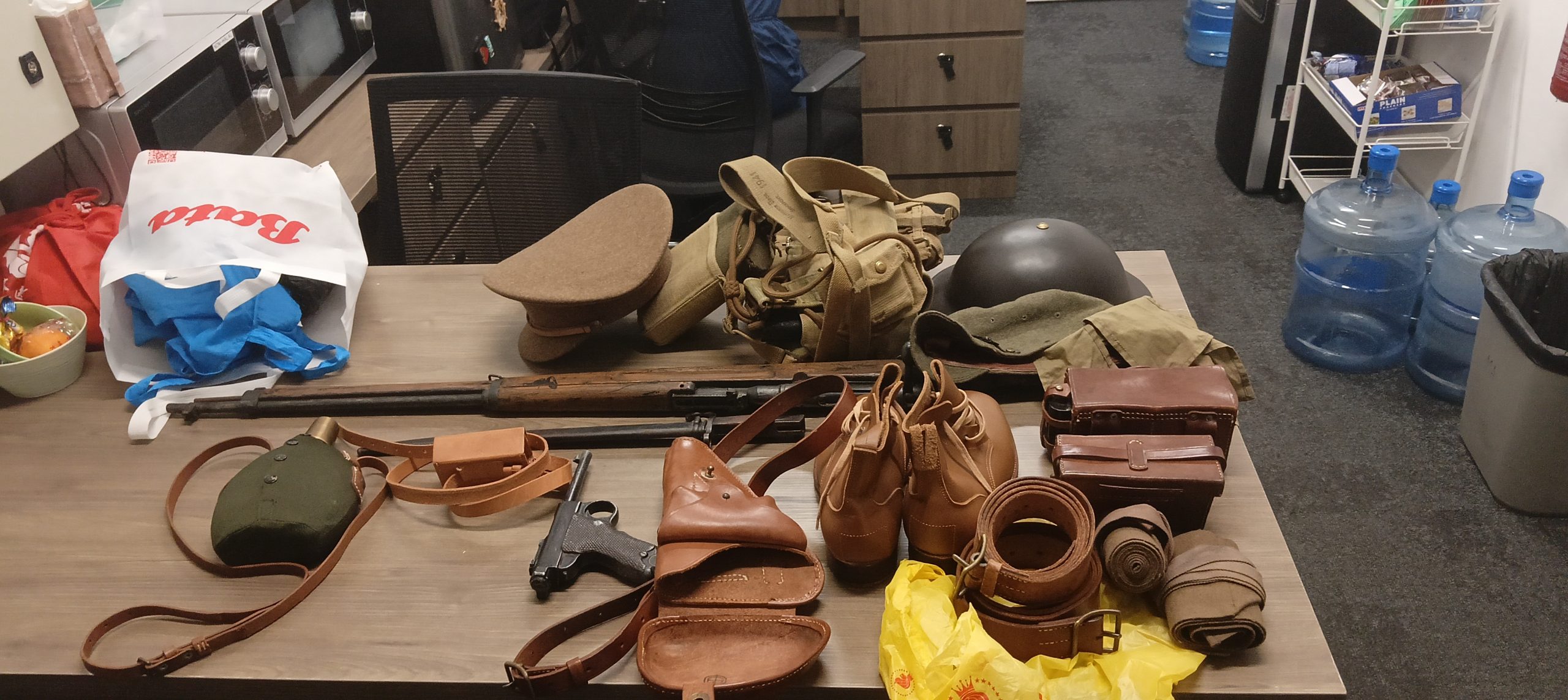 Loaned military outfits from a collector named Alvin. Being able to use outfits from a collector to make the show more historically accurate. The team even received advice from the collector himself and that had help elevate the accuracy even more.