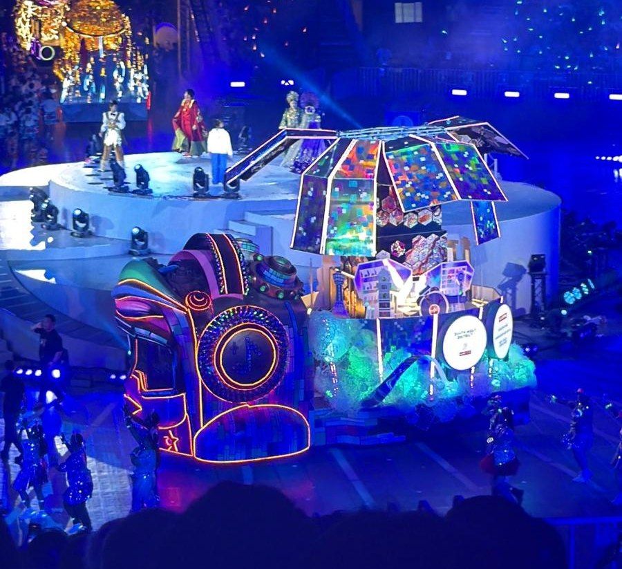 Preview of float at NE media preview night